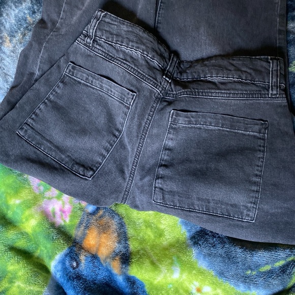 Forever 21 Charcoal Cargo Pants - Picture 4 of 4